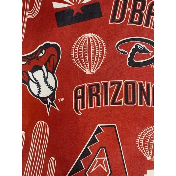 Tyson Mens Button Down Short Sleeve Shirt AOP Arizona Diamondbacks Red XL Flaws - Picture 8 of 10